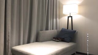 【小宝寻花】约了个丸子头甜美萌妹啪啪，舌吻互舔调情骑乘抱着猛操