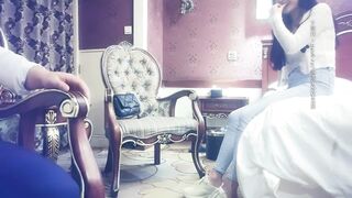 【赵总寻花】翻车局！极品外围，开播3分钟就翻车，随时有可能有人冲进来，老赵强顶压力操射完拔腿就跑！心理素质太强了