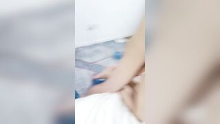 【极品骚妇群交-下篇】好几个男人玩一个骚女，又草逼又草嘴给小少妇搞的神魂颠倒，爽得浪叫求饶，多体位抽插玩弄干到求饶双腿发抖
