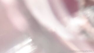 水晶棒自慰都可以看到阴道了