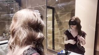 重口警告！把堂妹调教成为吃精液尿液母狗！妹妹的精液食物吃播「Jojo九九」《愚人节！公主淫梦》哥特风黑红主题深喉口交，颜射吞精