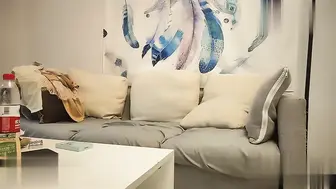 深夜性感裙子骚货人妻，穿着高跟鞋直接猛猛草，搞完射嘴里，火辣身材被中出内射