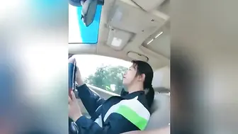 熟女学完车，在工地和儿子搞起来， 深喉口交大放异彩，后入啪啪声激起阵阵肉浪
