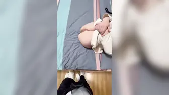 会喷水的亲姐姐把工装OL的气质姐姐拴着狗链调教