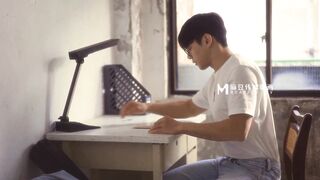 MAN-0005赤裸-梁芸菲