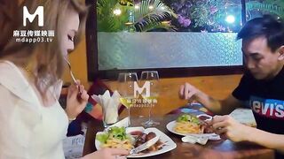 麻豆传媒 色欲女导游 #米亚