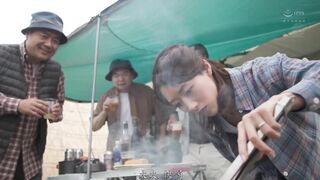 JUQ-450 [中文字幕] 竹内有紀 - 里民露營NTR 在帳棚裡被中出數次而沉淪的美乳人妻的衝撃NTR影片。